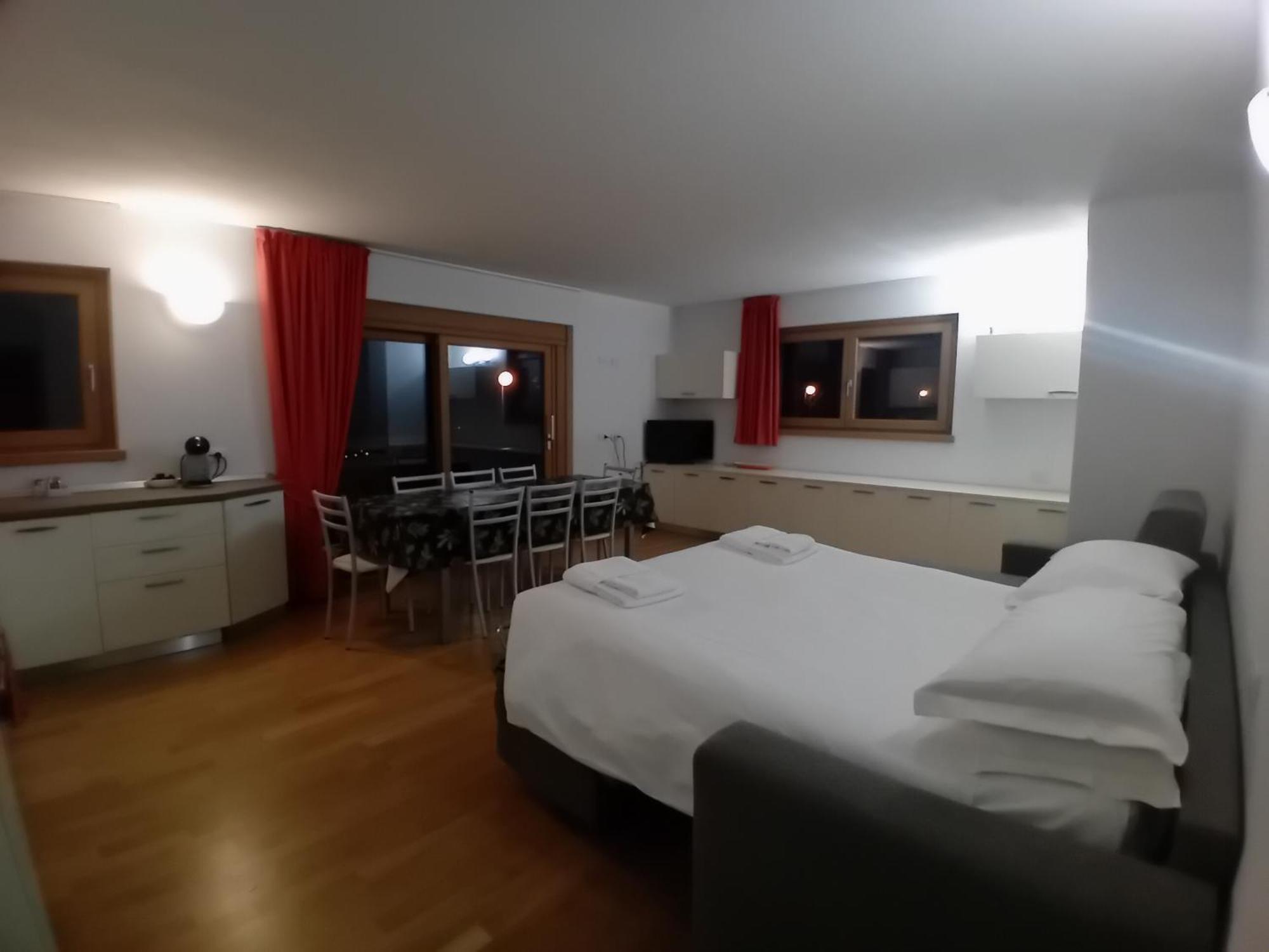 Residence Rose Valdisotto Eksteriør bilde